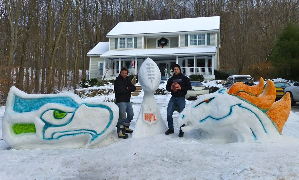 Fans Create Super Bowl 48 Snow Sculptures For Seahawks Broncos And    