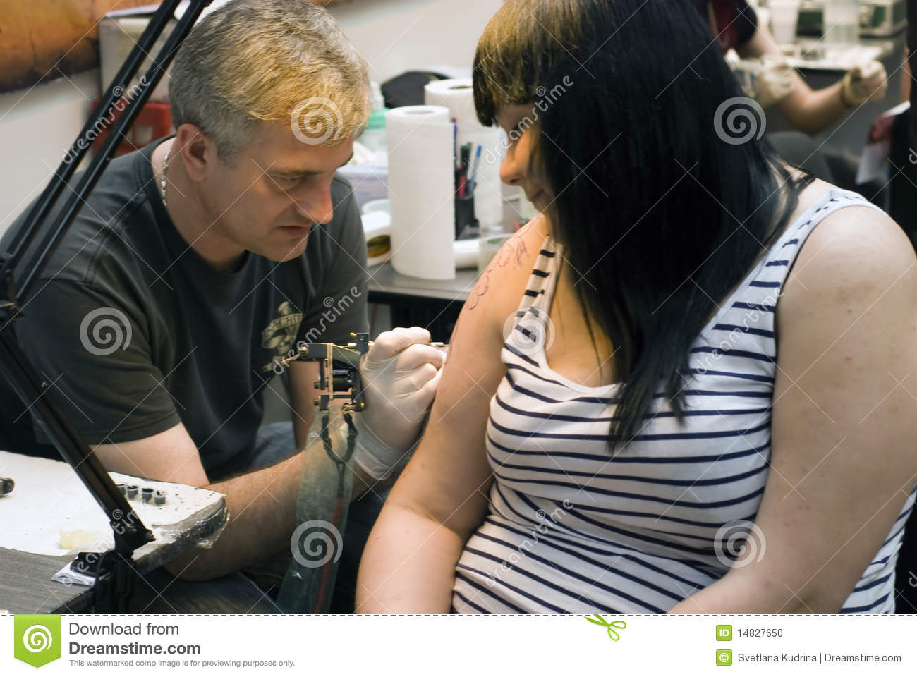 Tattoo Artist At Work At St Petersburg Tattoo Fest Editorial Image    