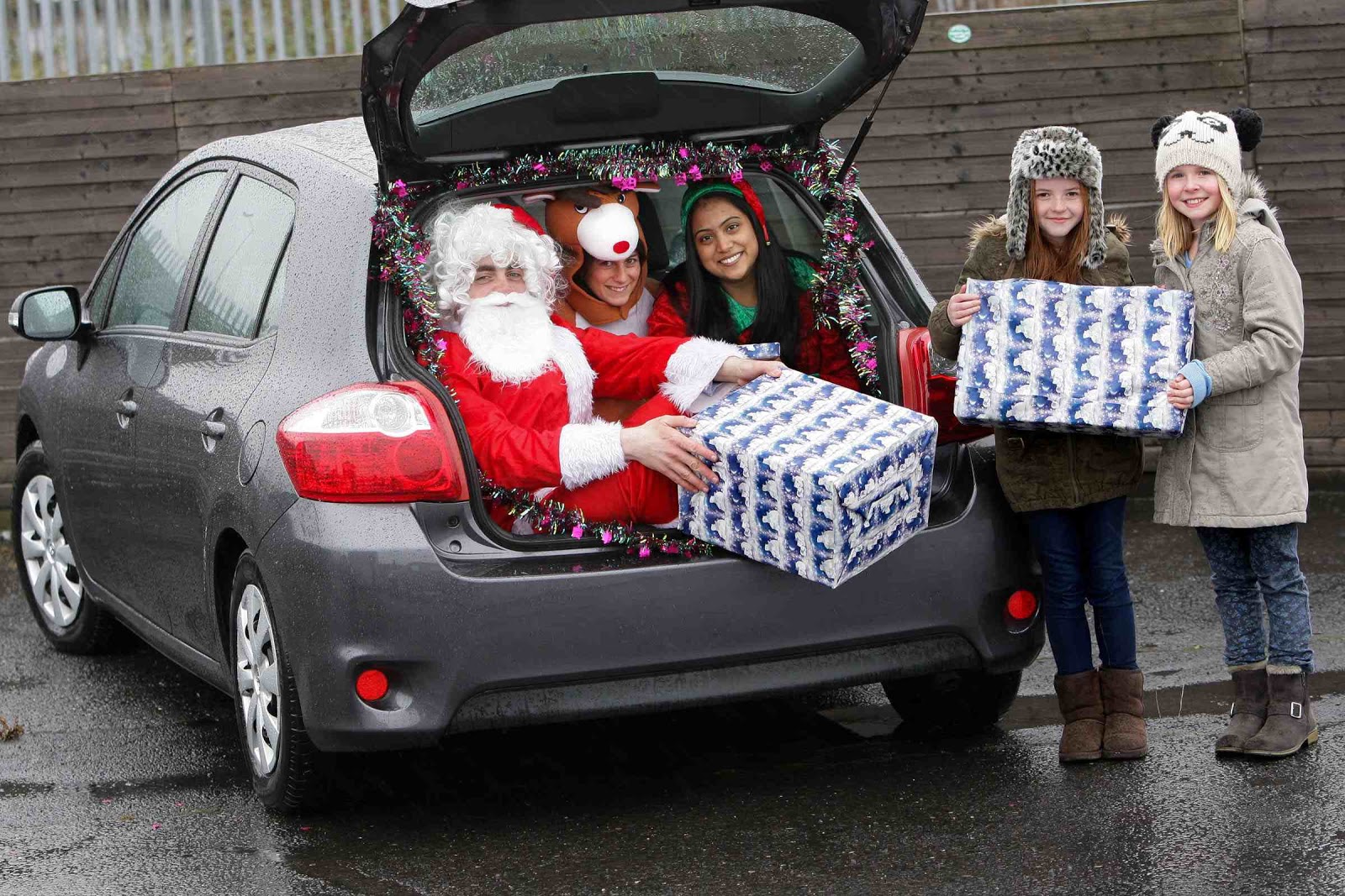 Car Travel Magazine Santa Leaves Sleigh For Enterprise Rental Car