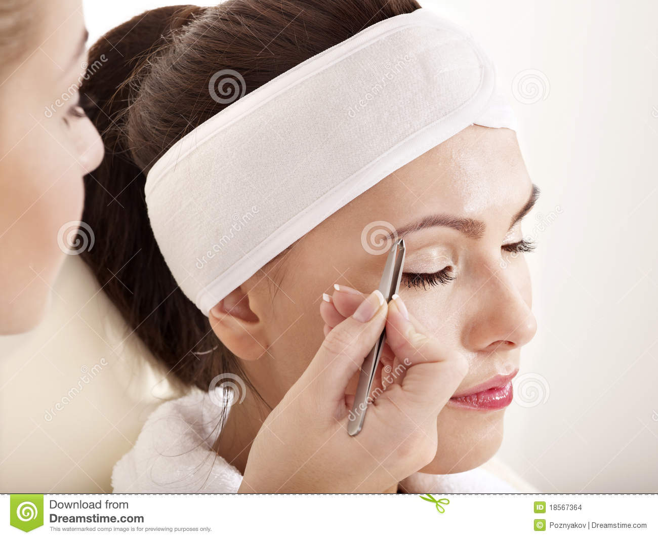 Tweezing Eyebrow By Beautician  Stock Images   Image  18567364