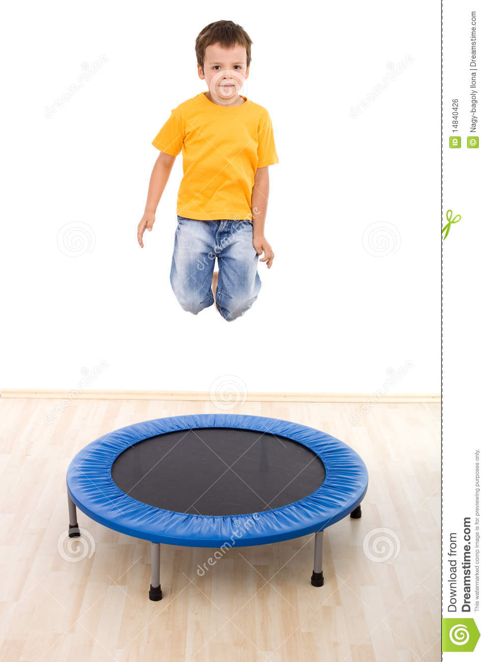Boy Jumping On Trampoline Clipart Boy Jumping High On Trampoline