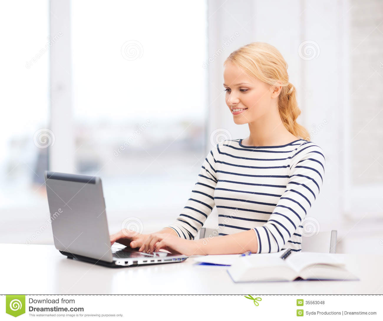 Student On Laptop Clipart Smiling Student With Laptop