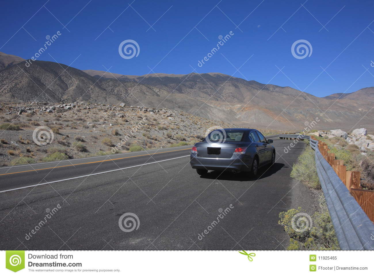 Mountain Pass   Desert Highway Royalty Free Stock Photo   Image