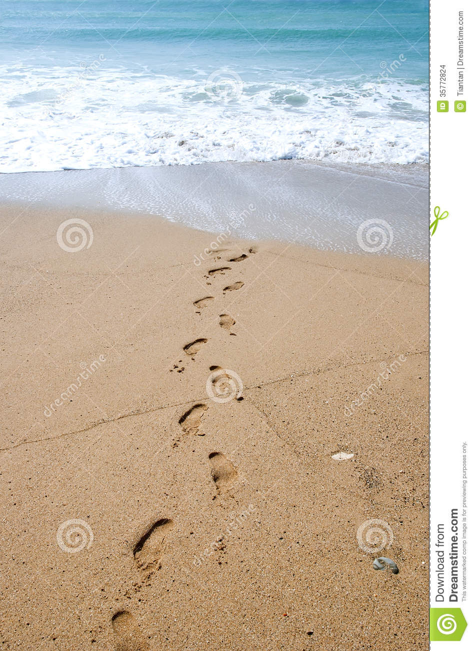 Footprints In The Sand Clipart Footprints On The Sand From