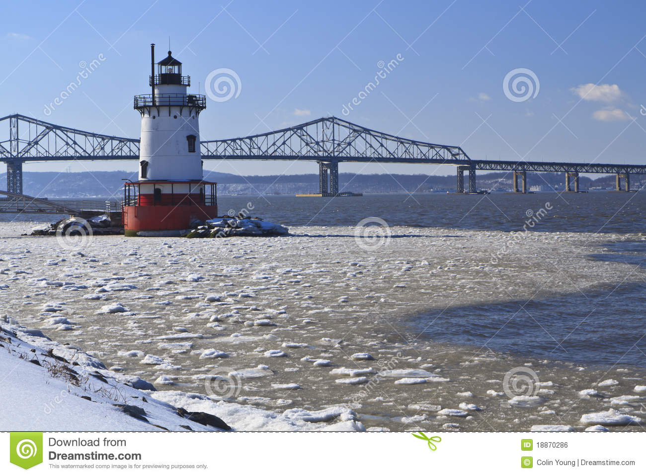 Sleepy Hollow Lighthouse In Front Of The Tappan Zee Bridge On An Icy    