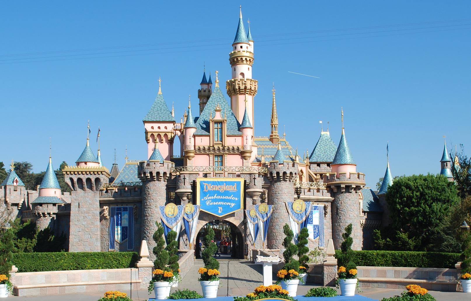 2009 Disneyland Resort Ambassadors Announced   The Disney Blog