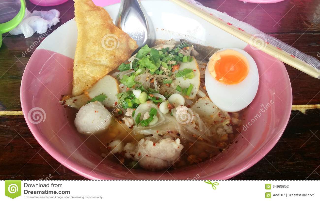Thai Noodle With Boiled Egg