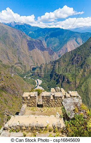 The Famous 32 Angles Stone In Ancient Inca Architecture    Csp16845609