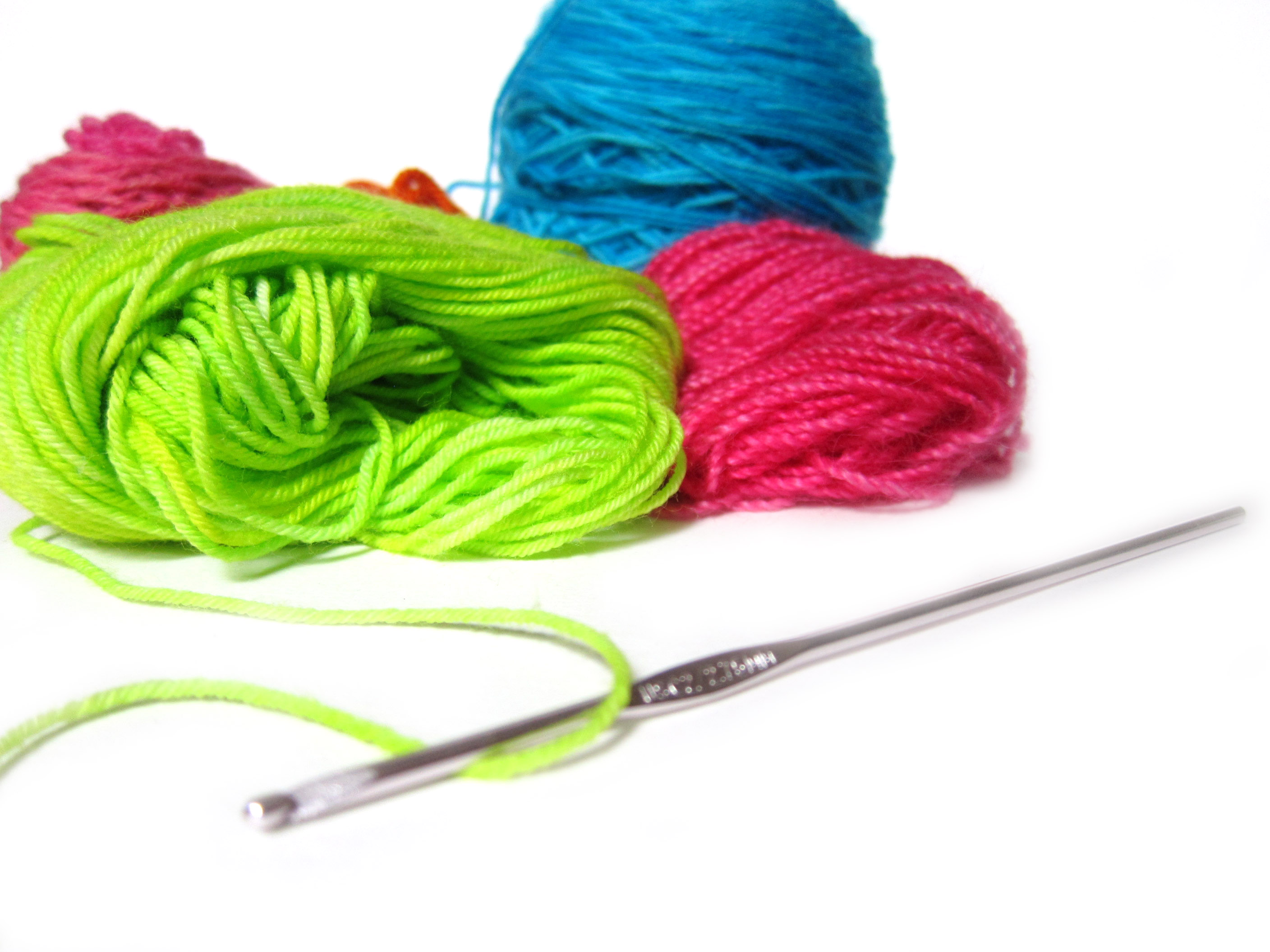 Crochet Hook And Yarn Wallpaper Crochet Hook And Ball Of Yarn