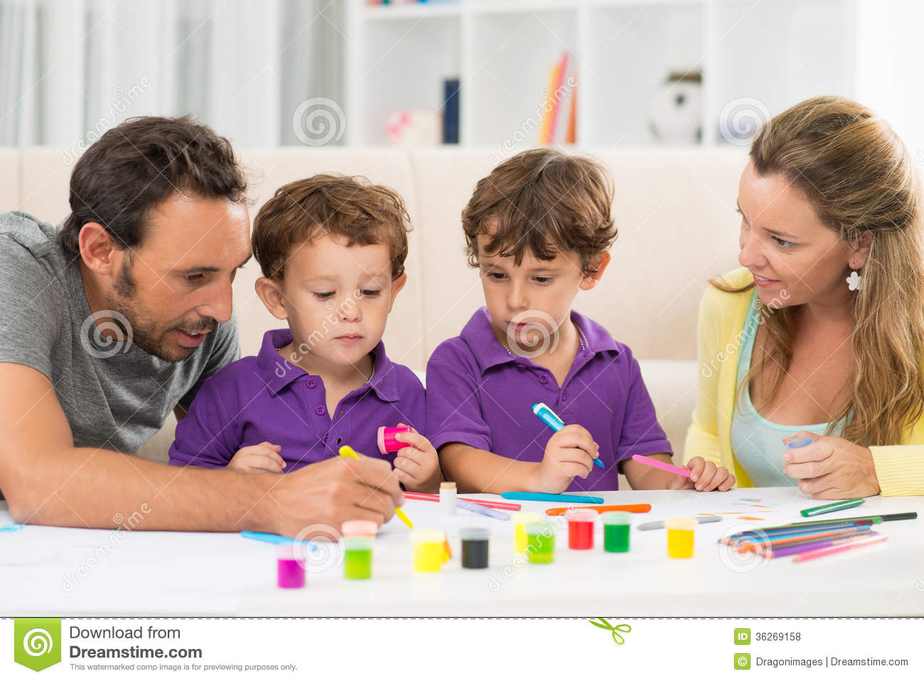 Family Painting Royalty Free Stock Photos   Image  36269158
