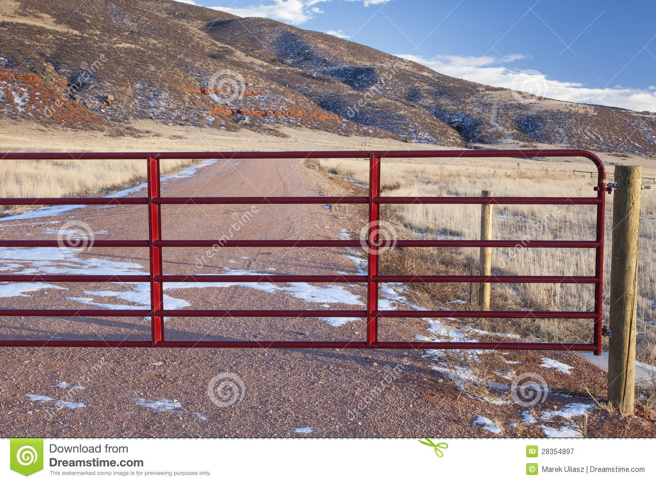 Closet Gate On A Ranch Road In A Mountain Valley   Red Mountain Open