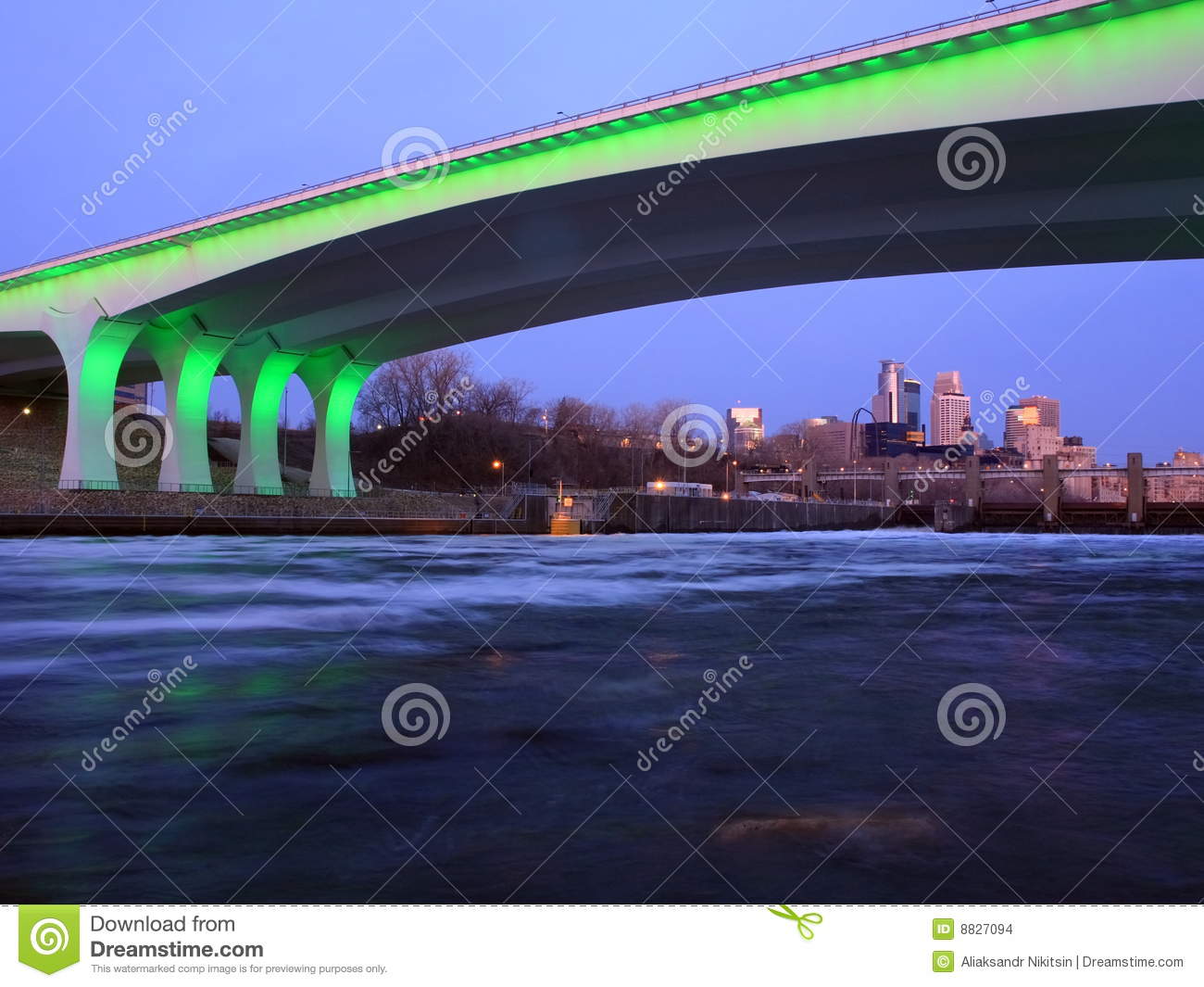 Highway 35w In Minneapolis Stock Images   Image  8827094