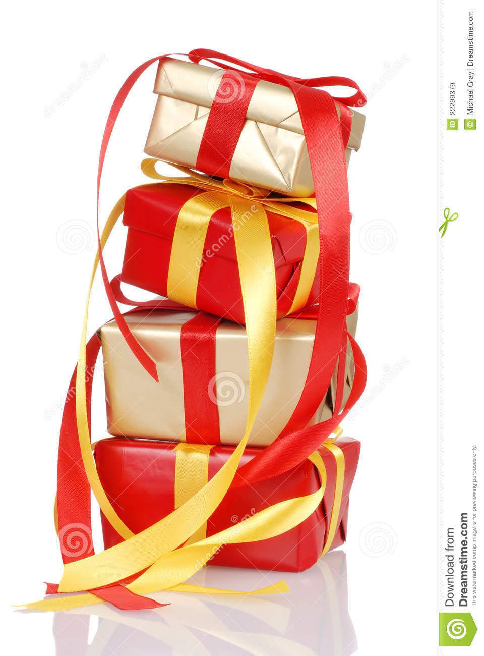Stack Of Red And Gold Christmas Presents Royalty Free Stock Images